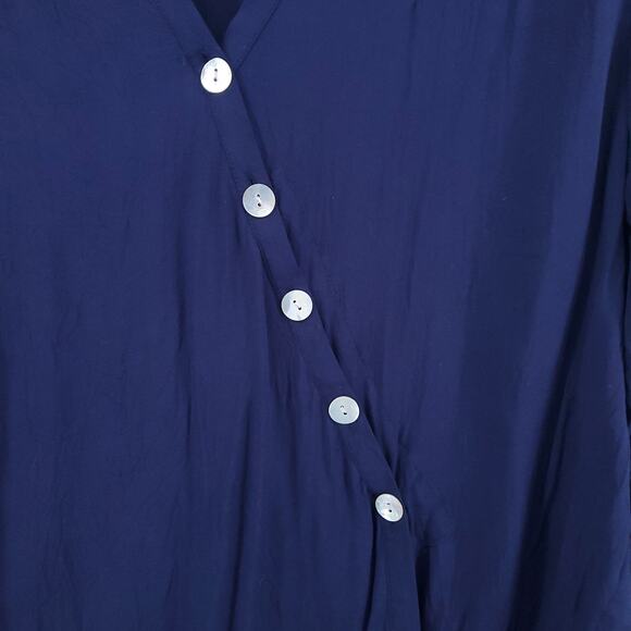 Soft Surroundings Women Assymetrical Ivory Button Down Wrap Roll Tab Sleeve| L - Picture 3 of 10